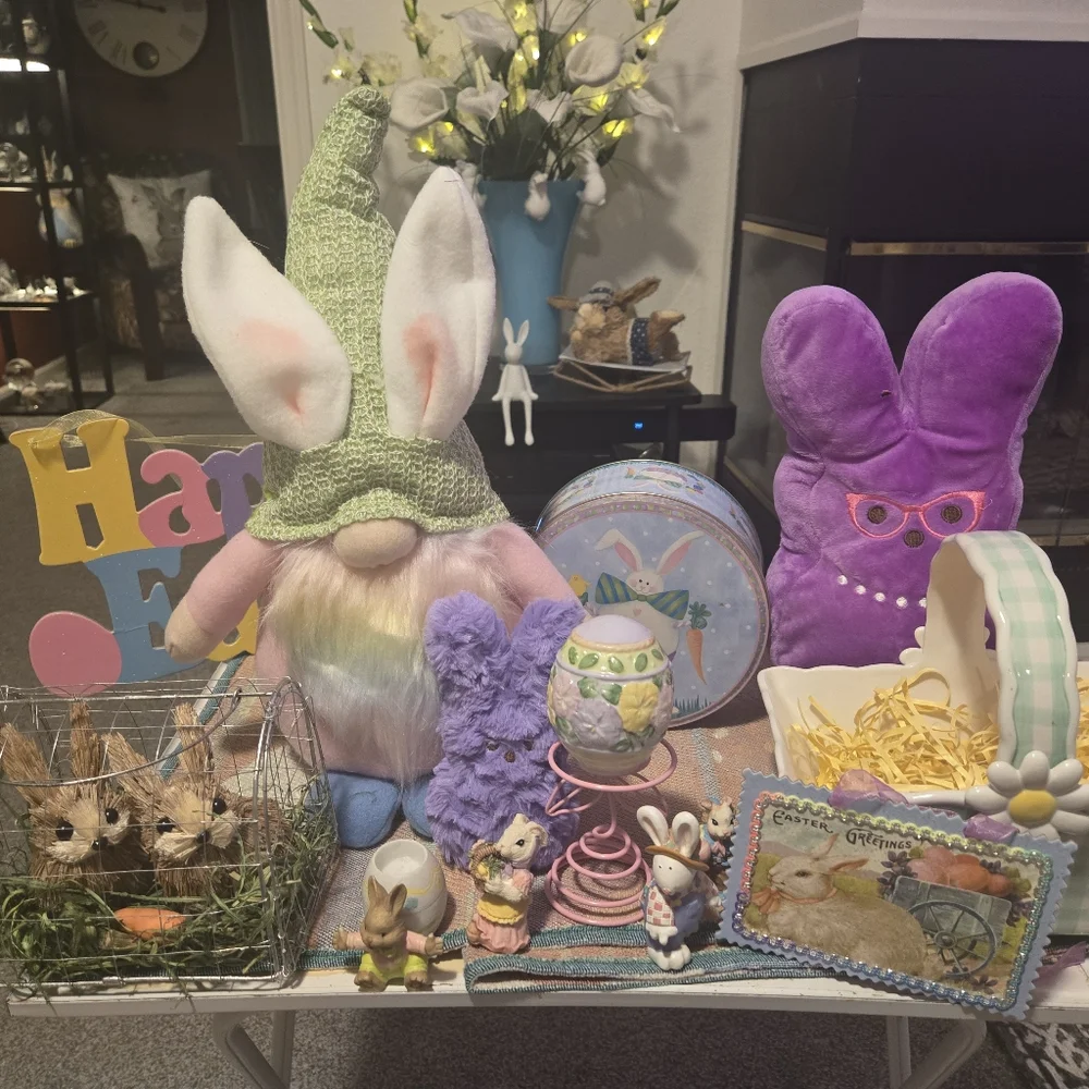 Easter Decor Bundle - Picture 1 of 9